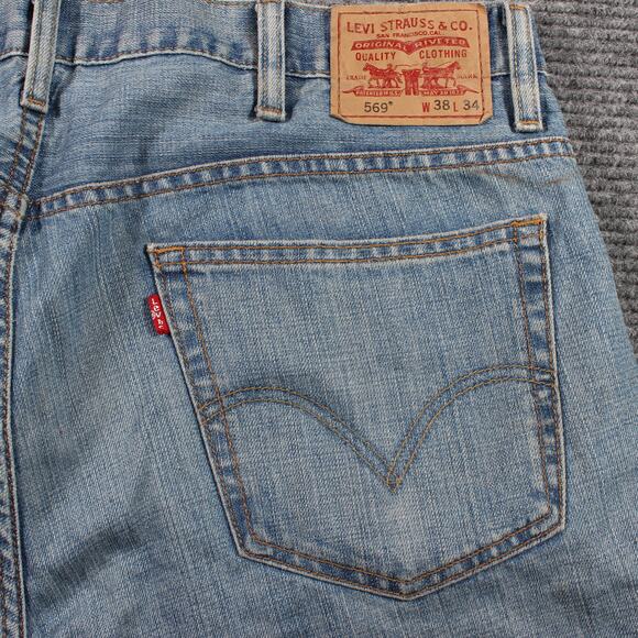 Levi’s 569 Jeans Mens 38x34 Light Wash Loose Straight Zip Fly Distressed - Picture 8 of 15